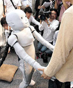 CB2, un robot enfant